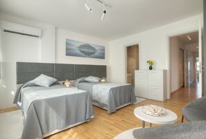 Penthouse exclusivo | Caja de seguridad en la habitación, cortinas blackout y insonorización 