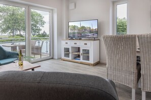 TV - Apartment (Carolinensiel)