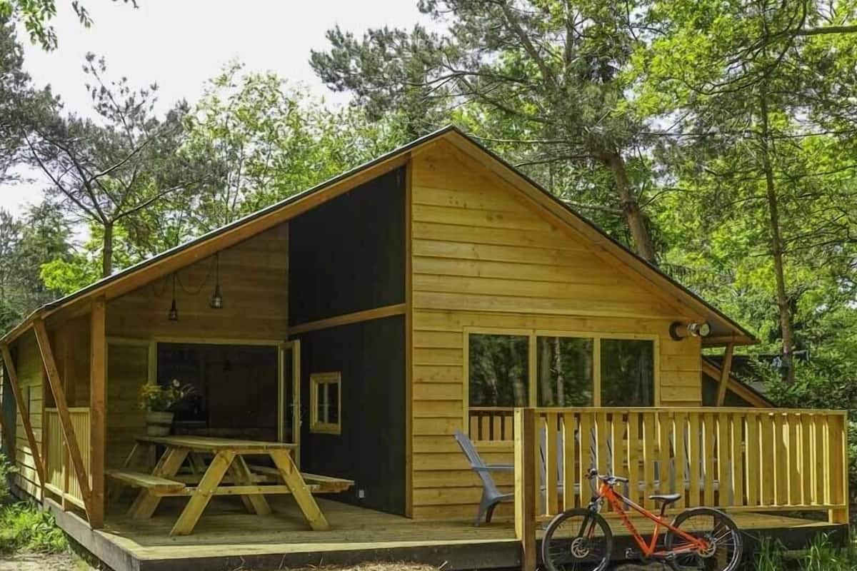 Glamping family lodge 10