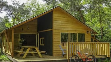 Glamping family lodge 10 | 3 室のベッドルーム、客室ごとに異なる装飾、客室ごとに異なるインテリア、WiFi (無料)