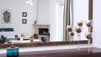 Comfort Duplex | Dining room