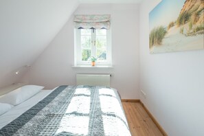 2 bedrooms, desk, iron/ironing board, free WiFi - Vacation home Reethüs Brodersen for up to 4 persons (Risum-Lindholm)