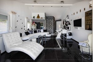 Apartment (One Bedroom Apartment with Balcony an) | Living room