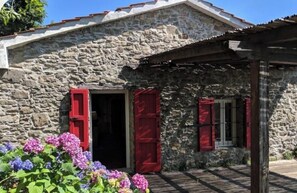 Exterior detail - 3 bedroom private vacation home in popiglio (Popiglio)