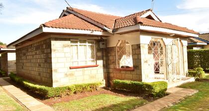 Salient Homestay (Spacious 3 bedroom house)