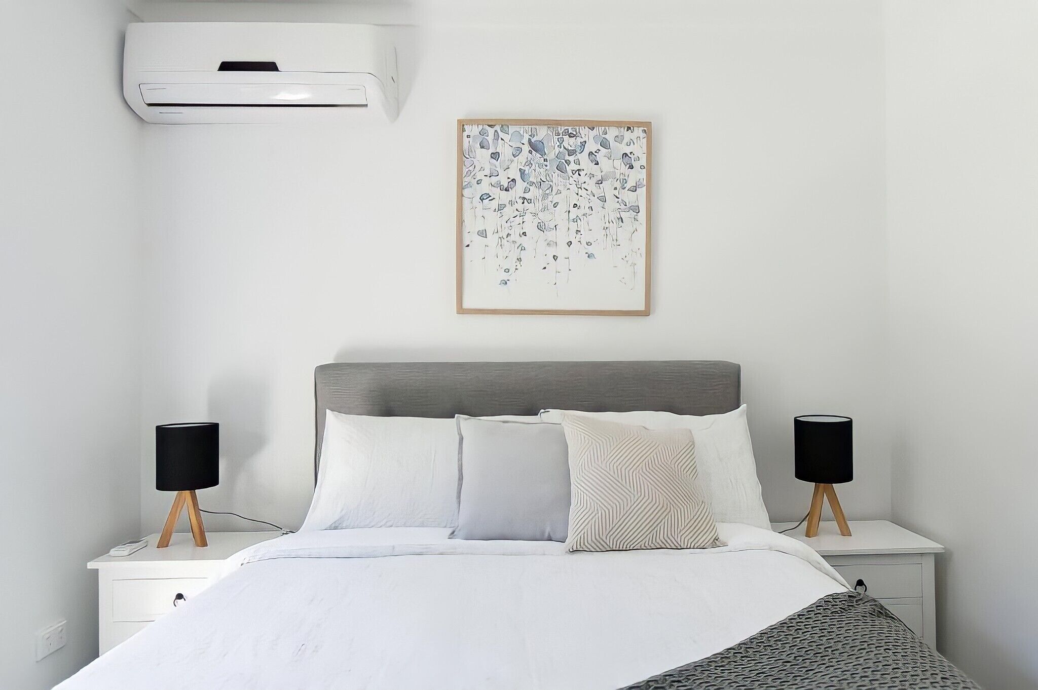 Great Location Wembley Downs City Beach Home — image 19
