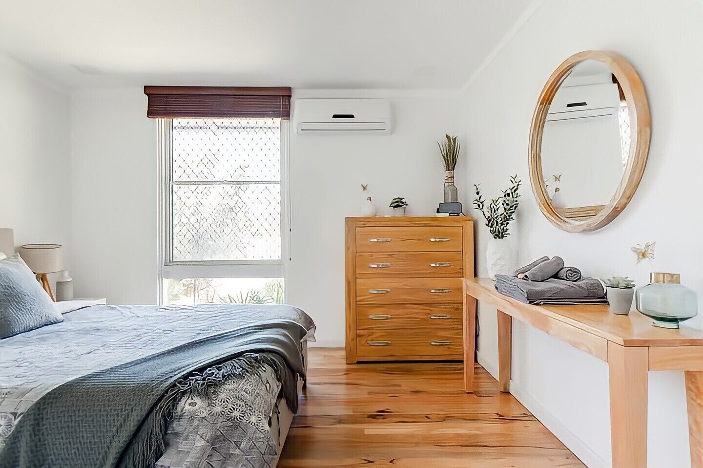 Great Location Wembley Downs City Beach Home — image 11