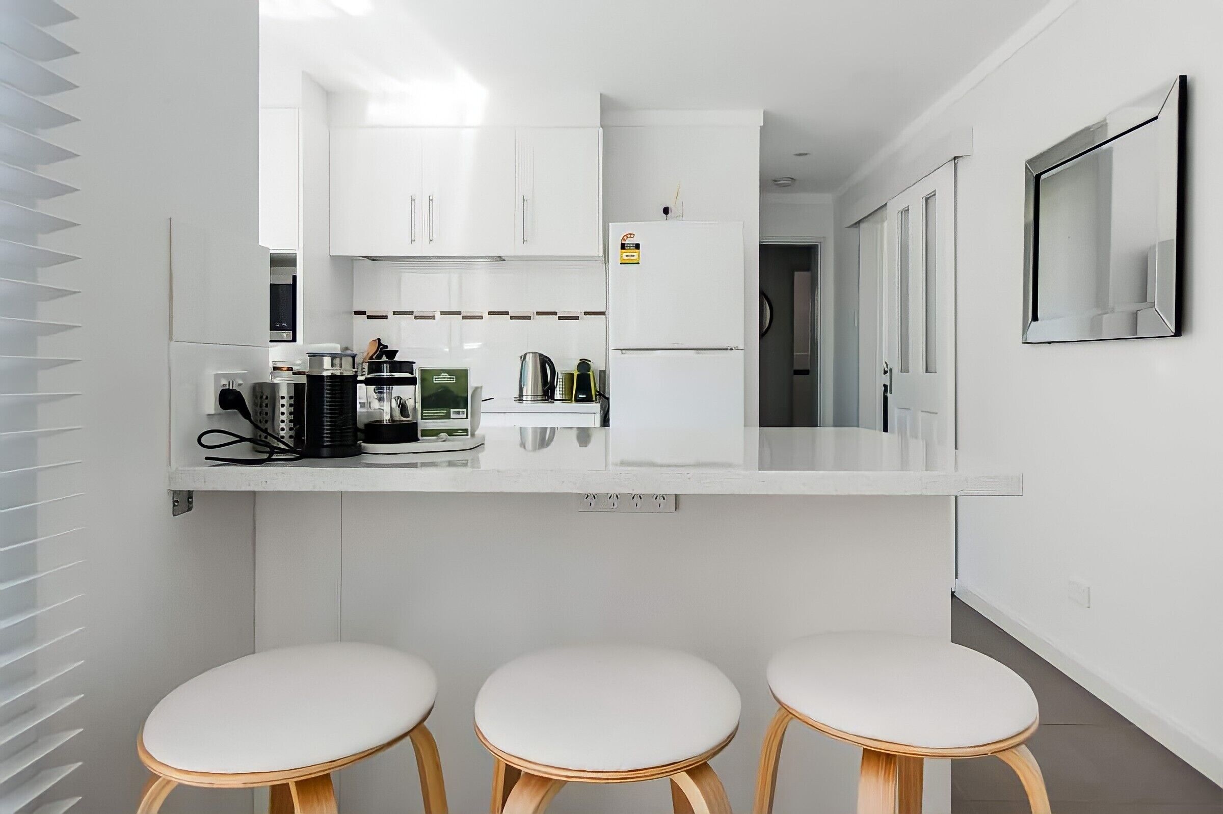 Great Location Wembley Downs City Beach Home — image 27