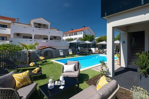Outdoor pool, a heated pool - Villa LuiSole - Apartment °1 with heated saltwater pool, family-friendly (Krk)