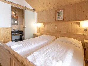 4 bedrooms, WiFi