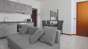 Apartment | 1 bedroom - Piazza Amendola 14 - Como (Como)