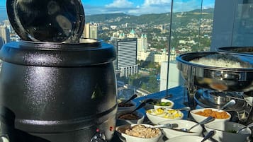 Daily buffet breakfast (PHP 549 per person)
