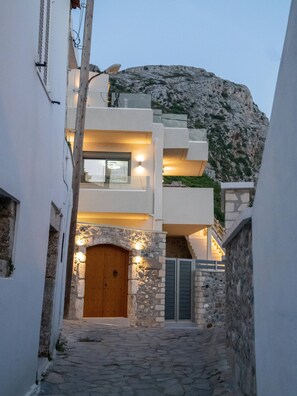 Exterior - Casa Teo, By Hellocrete (Spili)