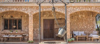 Holiday Home 'S'escodra' with Mountain View, Garden & Wi-Fi