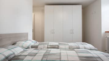 2 bedrooms, free WiFi, bed sheets