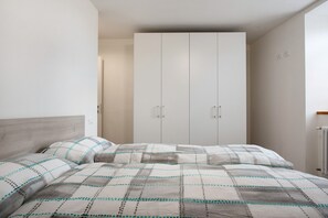 2 chambres, accès au Wi-Fi (inclus), literie fournie