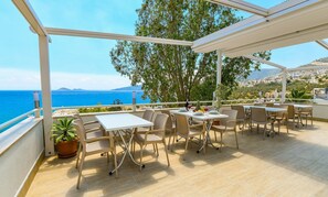 Terrace/patio - KALAMAKİ FLATS (Kas)