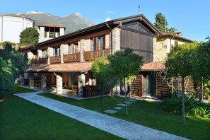 Exterior - Apartment Al Segnavento Montese with Pool, Garden, and Wi-Fi (Toscolano Maderno)