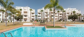 Appartement "The View" avec piscine, Wi-Fi et balcon