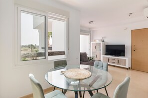 Dining - Apartment "The View" with Pool, Wi-Fi & Balcony (Roldan)