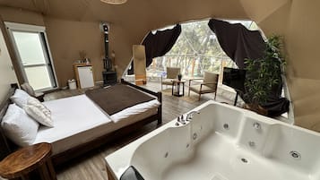 Habitación Deluxe doble | 1 dormitorio, escritorio, espacio para trabajar con un portátil