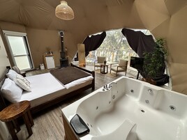Deluxe Double Room | Desk, laptop workspace