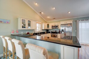 Fridge, microwave, oven, stovetop - Beyond the Sea: Oceanview - Pool, Elevator, Dock, Beach Access (North Topsail Beach)