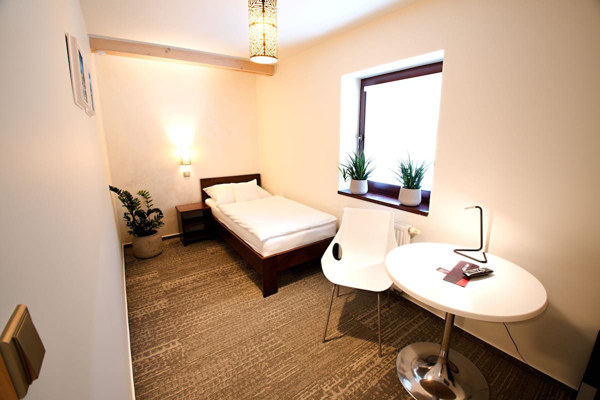 1 habitación y ropa de cama hipoalergénica