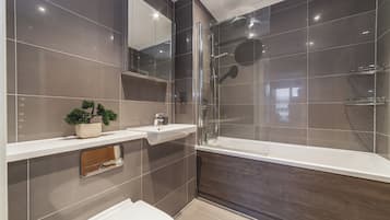 Departamento | Baño | Secadora de cabello y toallas