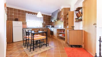 Apartment | 1 bedroom, iron/ironing board, WiFi