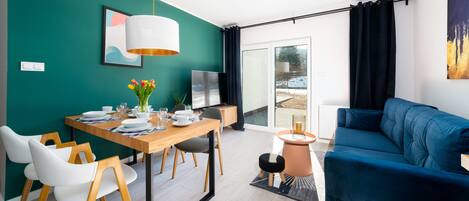 Duplex (Sikorskiego 179/1) | Living area | Plasma TV