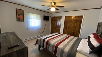 2 bedrooms, WiFi, bed sheets