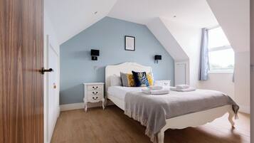 Apartment | 2 bedrooms, iron/ironing board, cots/infant beds, free WiFi