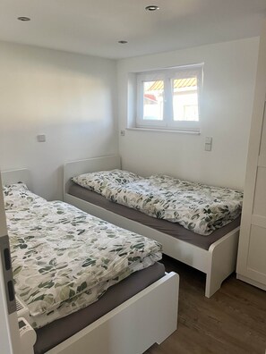 2 chambres, accès au Wi-Fi (inclus), literie fournie