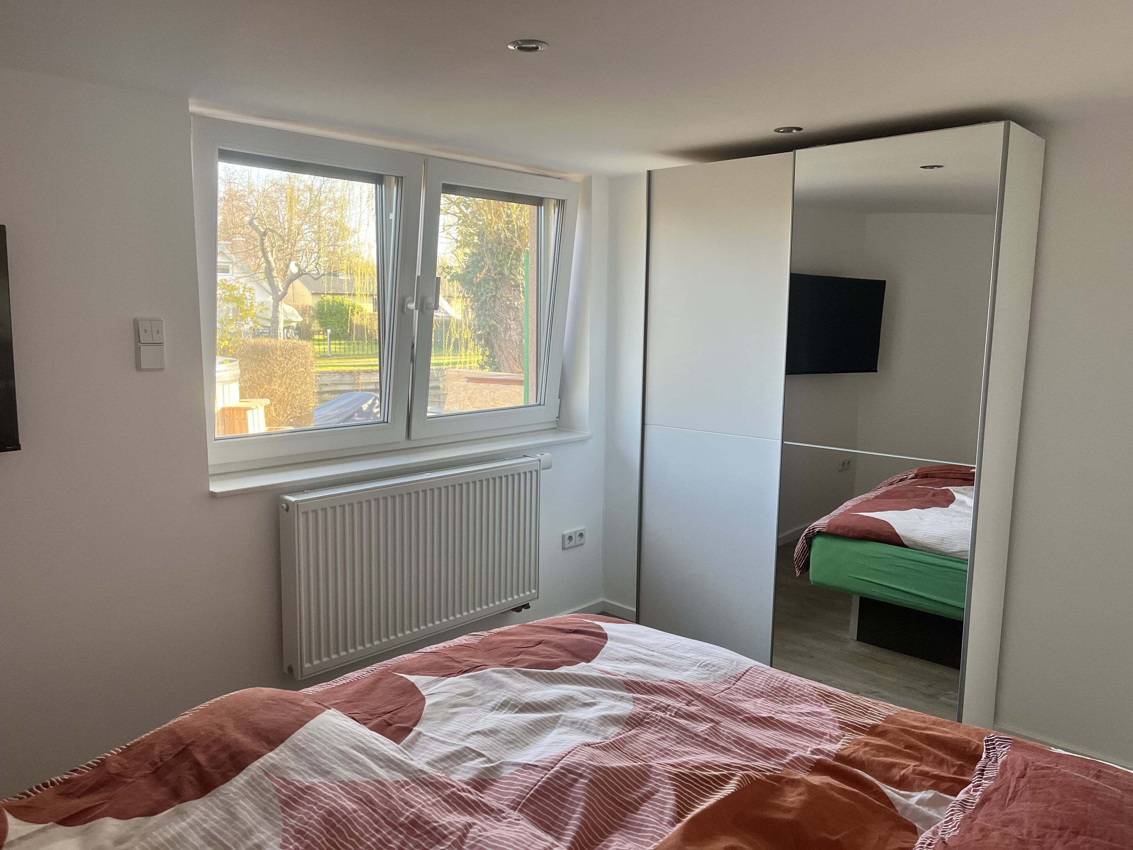 2 室のベッドルーム、WiFi (無料)、ベッドシーツ