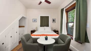 Memory foam beds, iron/ironing board, free WiFi, bed sheets