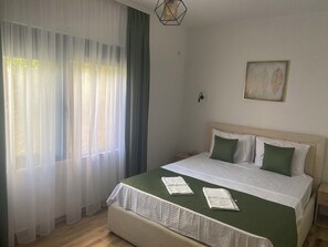 1 bedroom, iron/ironing board, WiFi