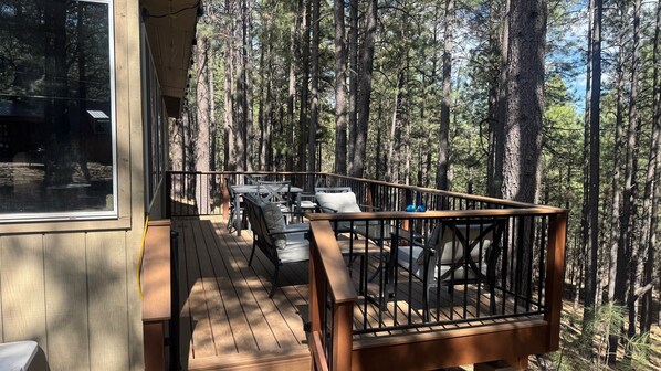 Terrace/patio - Hilltop Haven | Family-friendly, RV hookups (Forest Lakes)