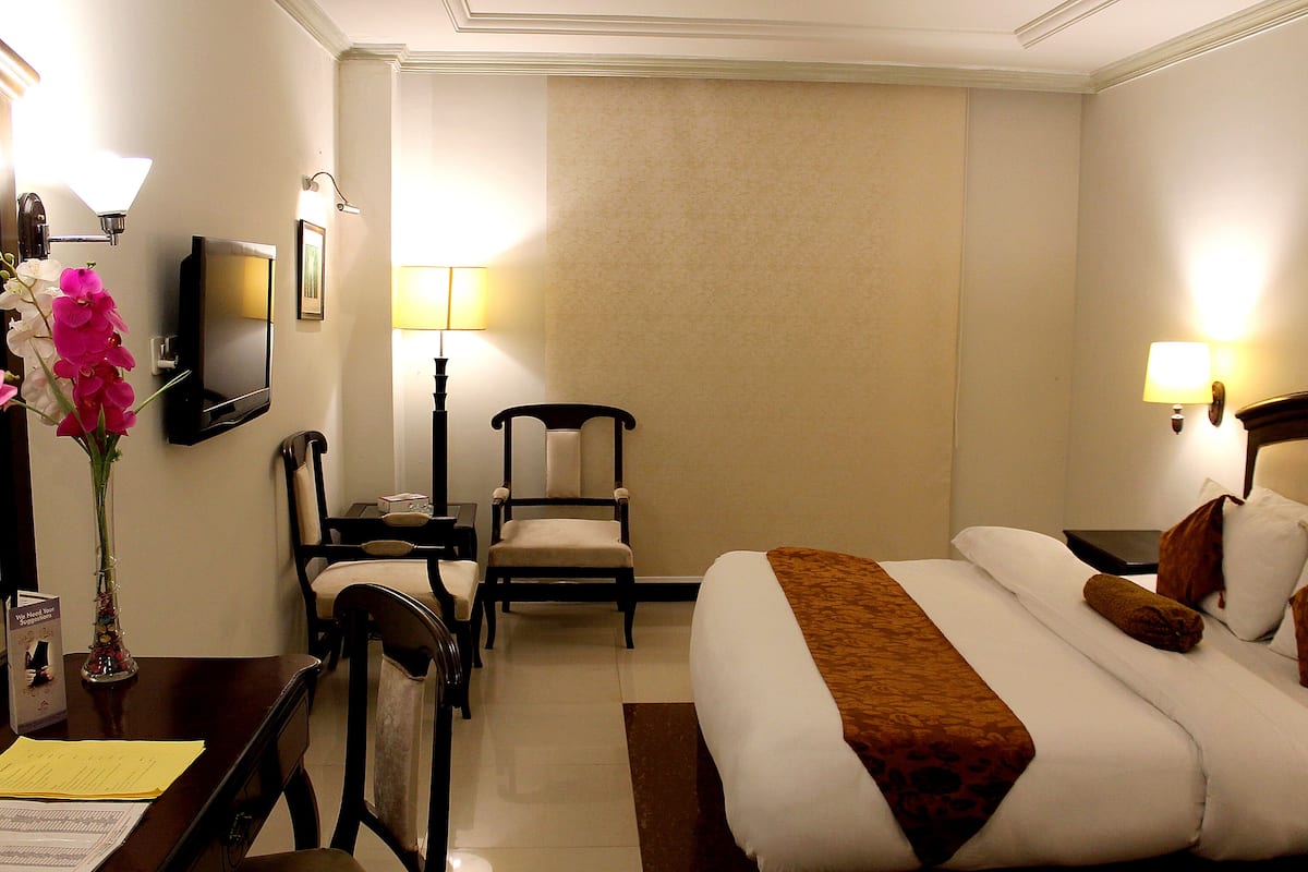 Minibar, in-room safe, individually furnished, desk