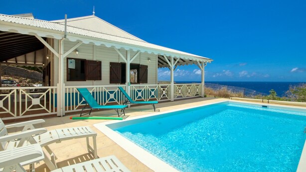 Pool - Sea-view villa with pool jacuzzi – sleeps 8 (Les Anses-d´Arlet)