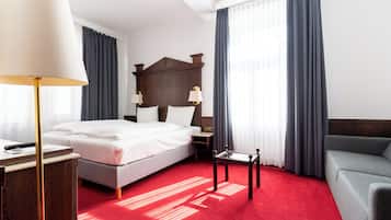 Deluxe Room | In-room safe, individually decorated, desk, free WiFi