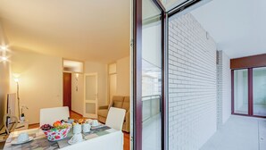 Familieleilighet, 1 soverom, balkong (Locarno Best Place near Piazza Grande) | Eget kjøkken