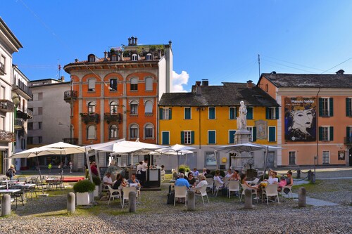 Locarno Place