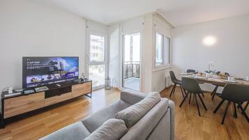 21 inci televisyen dengan kabel