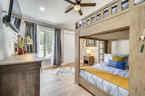 2 chambres, fer et planche à repasser, Wi-Fi gratuit, draps fournis