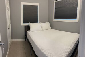 صورة غير مصنفة، 2 من 15، زرّ