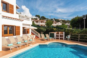 Outdoor pool - 3 bedroom villa in Son Bou - Olivera (San Jaime Mediterráneo)