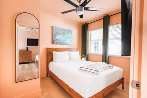 2 bedrooms, desk, iron/ironing board, WiFi - 128 · Pool 2BR Beach Self Checkin Free Parking (Clearwater)