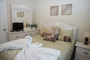 3 chambres, fer et planche à repasser, Wi-Fi gratuit, draps fournis