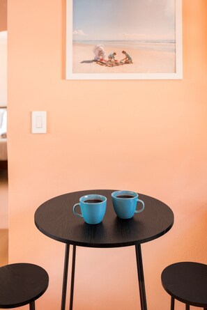 Dining - 129 · ☀Pool✔ Kitchen✔ Beach✔ Self Checkin✔ Free Parking✔ (Clearwater)